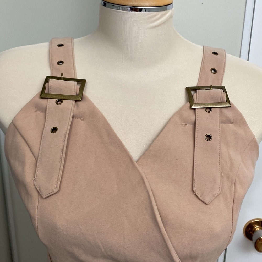Dress - Picture 2 of 5